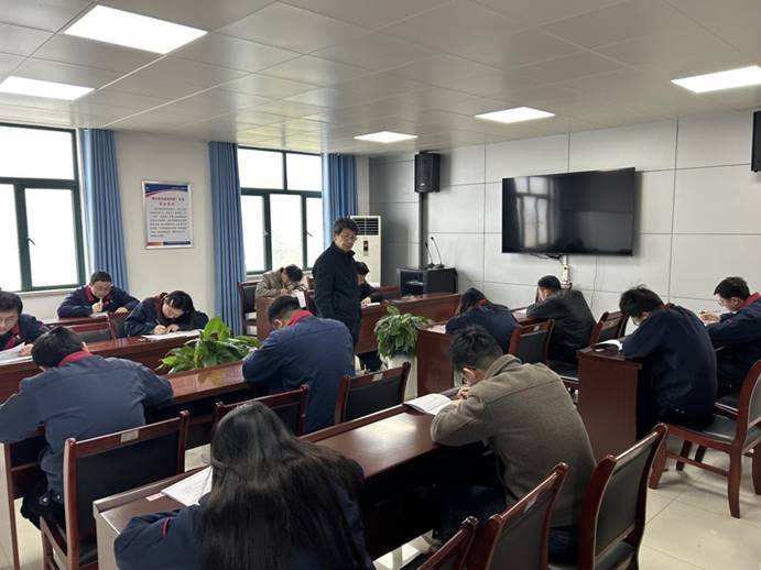建材公司、檢測公司聯(lián)合開展管理人員業(yè)務(wù)提升考試